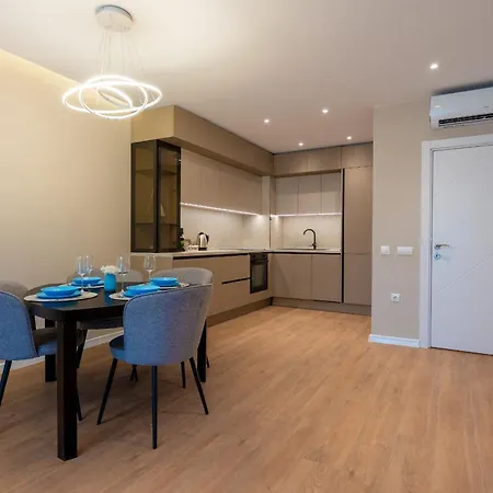 Апартамент аpartment In Complex Panorama Park,free Parking